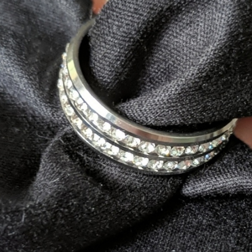Silver Double Row Crystal Ring Size 7 NWT